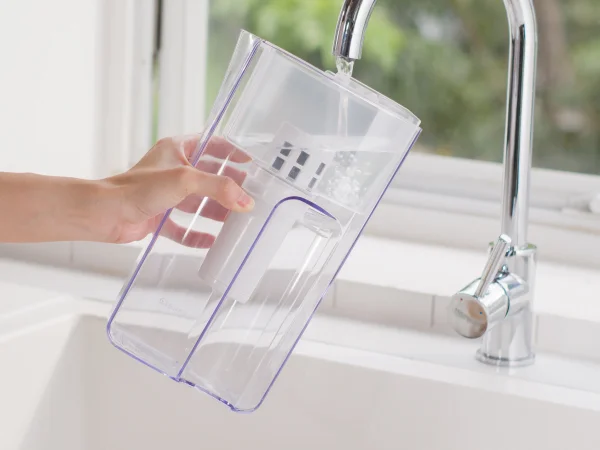 Bình lọc nước cầm tay