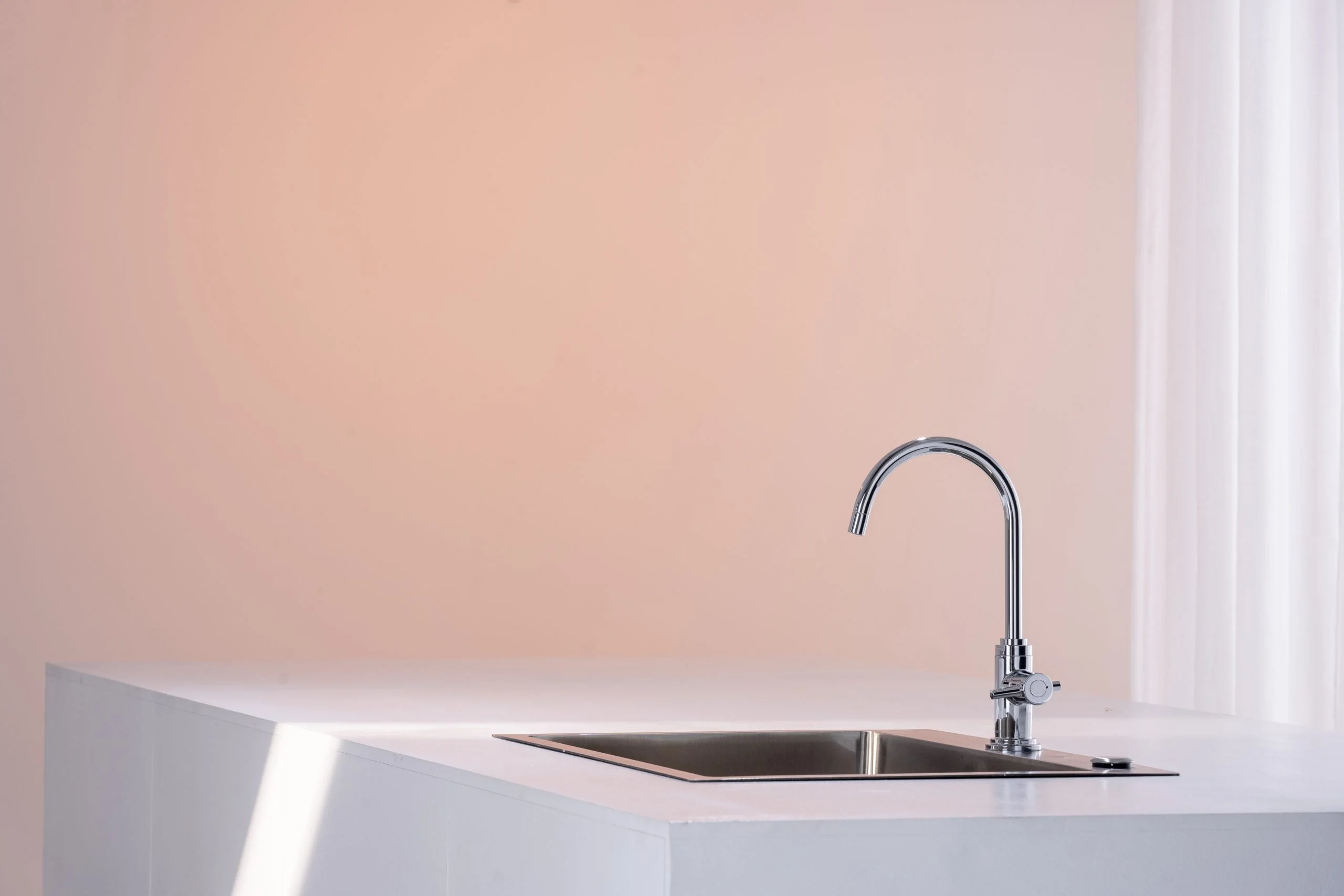 Under-sink water purifier