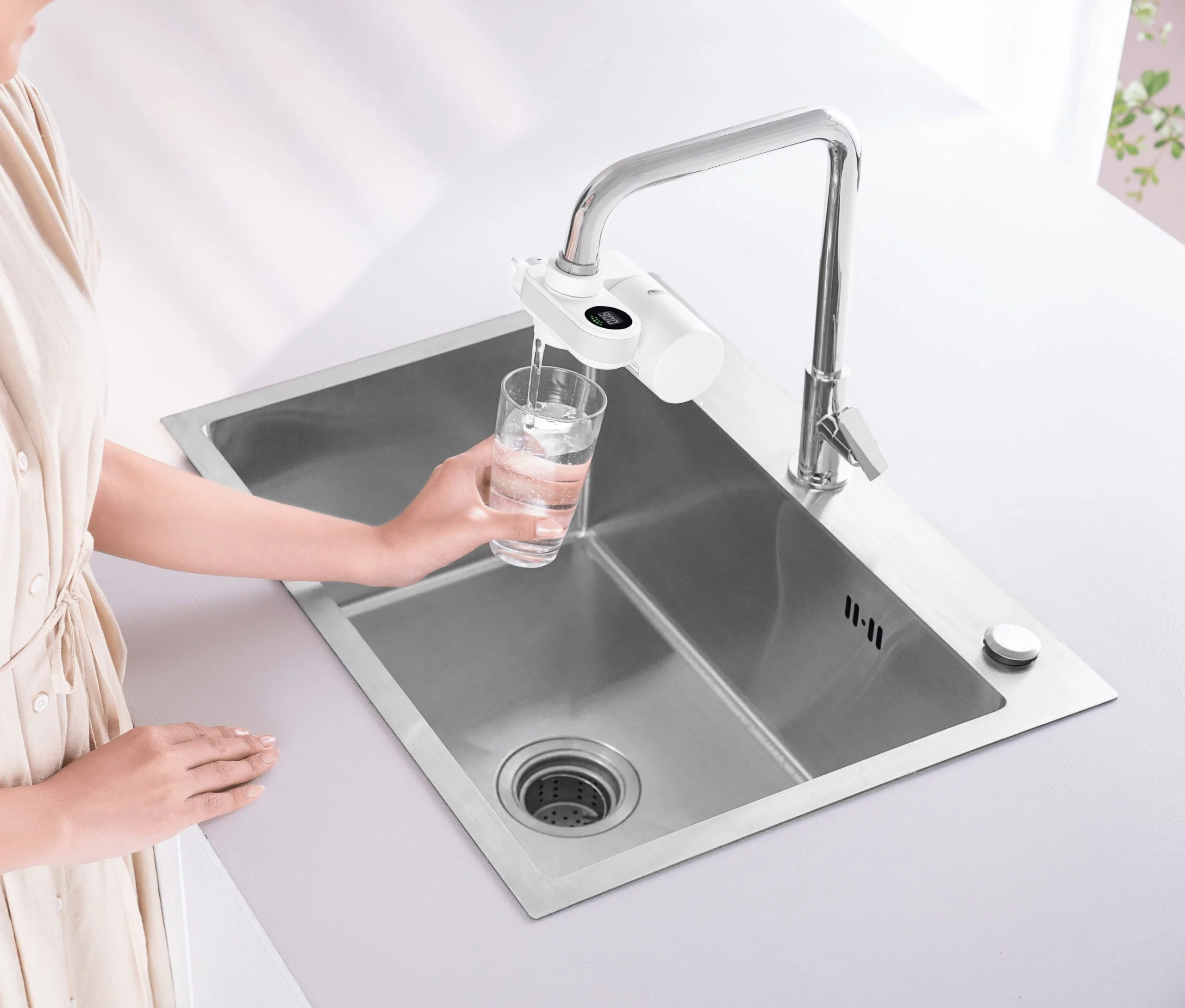 Faucet - mounted water purifier | Mitsubishi Cleansui EF102 Faucet - mounted water purifier | Mitsubishi Cleansui EF102