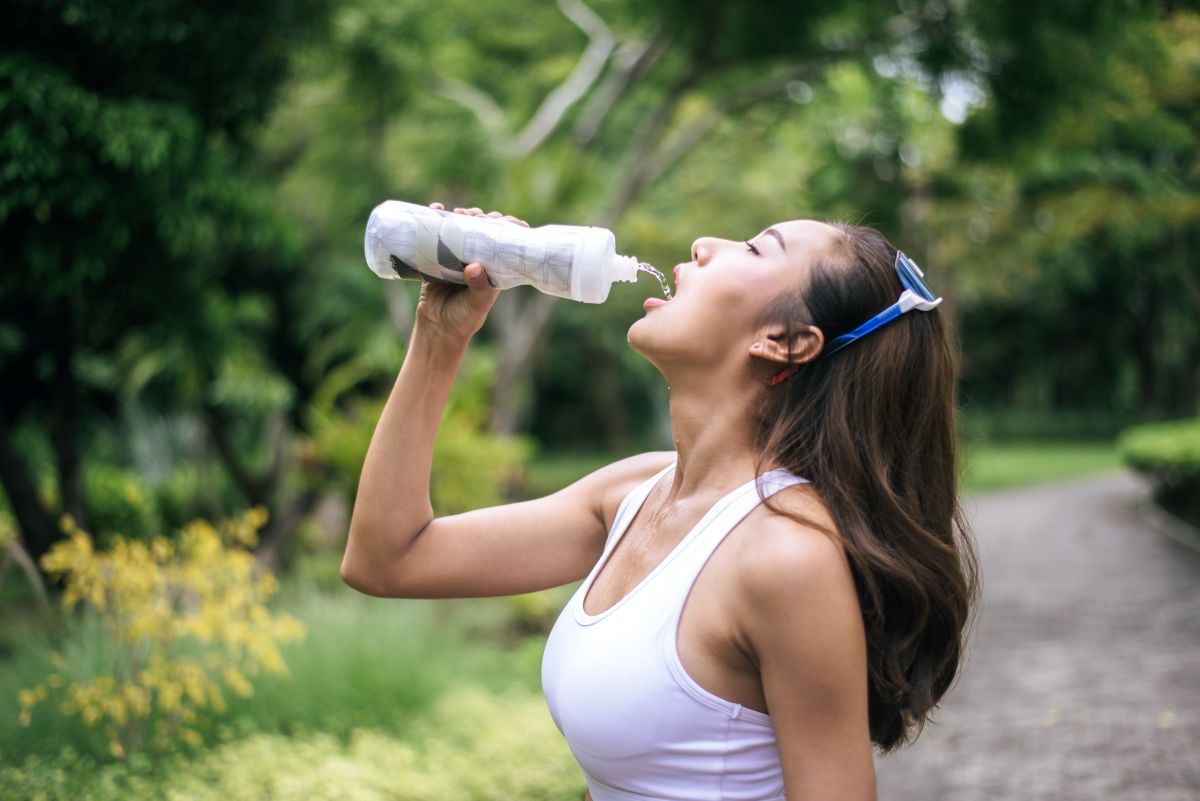 Những người tập thể thao nên uống nước ion kiềm để bù khoáng nhanh