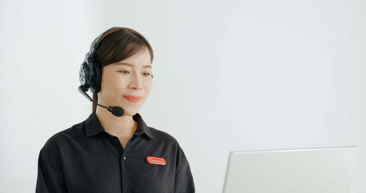 Liên hệ với đội ngũ tư vấn để được hỗ trợ các vấn đề về máy lọc nước