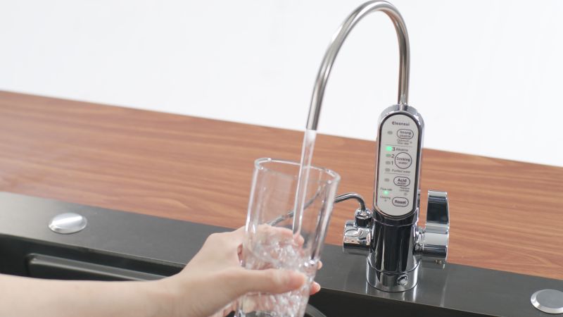Nước ion kiềm giúp bù khoáng nhanh cho cơ thể
