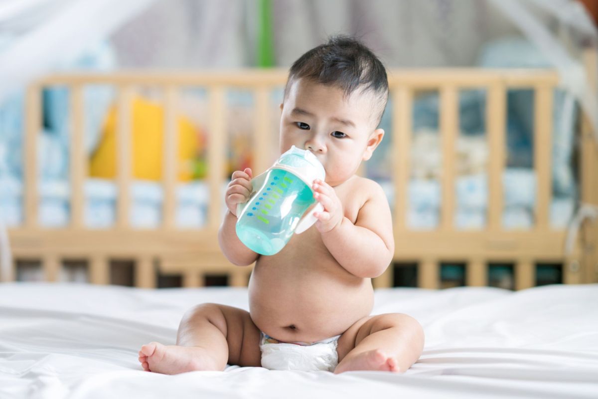 Trẻ sơ sinh có được uống nước lọc không?