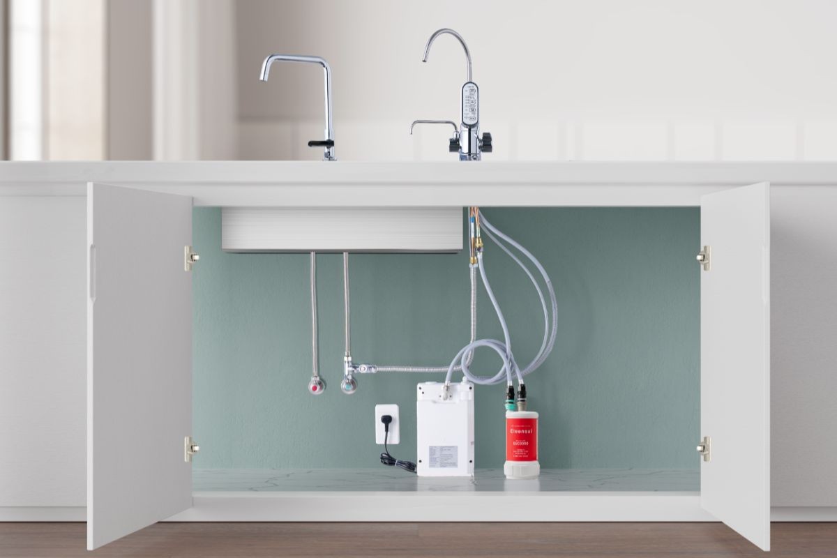 Dưới tủ bếp là vị trí lắp đặt máy lọc nước lý tưởng