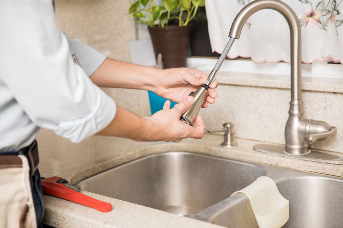 Khi nào máy lọc nước tự ngắt? Giải pháp khắc phục khi máy không tự ngắt