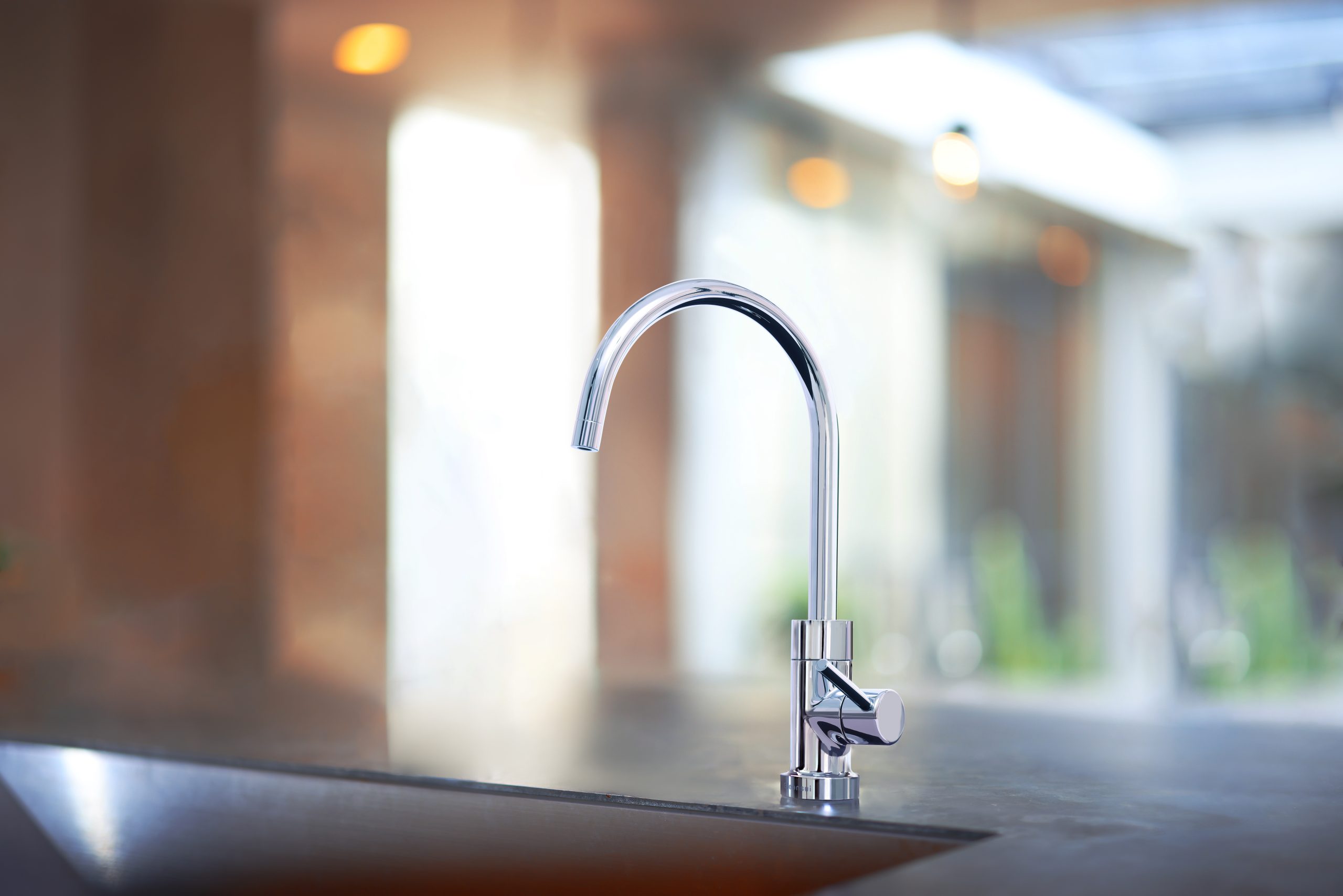 Thiết bị lọc nước lắp dưới bồn rửa